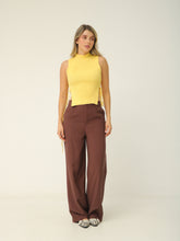 Blusa Tejida Ajustable a Los Lados Con Cuello Alto