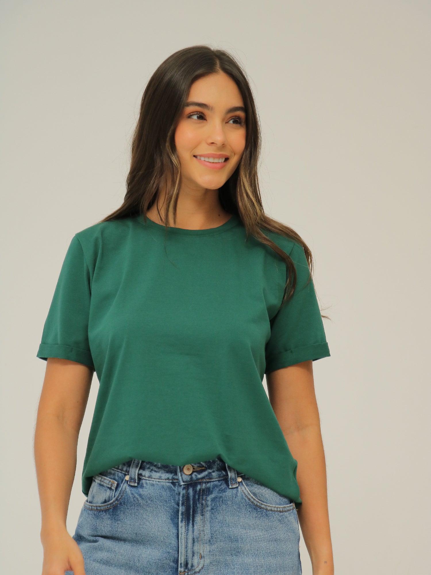 Camiseta Básica Con Manga Doblada