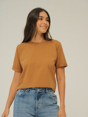 Camiseta Básica Con Manga Doblada