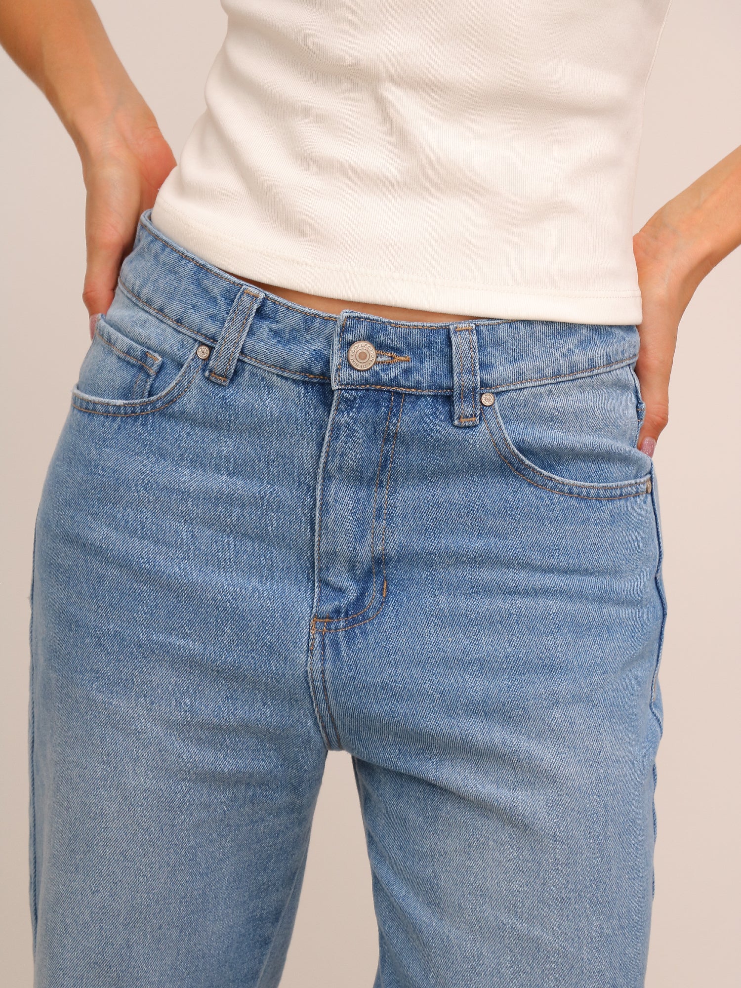 Jean Bota Ancha Azul Claro