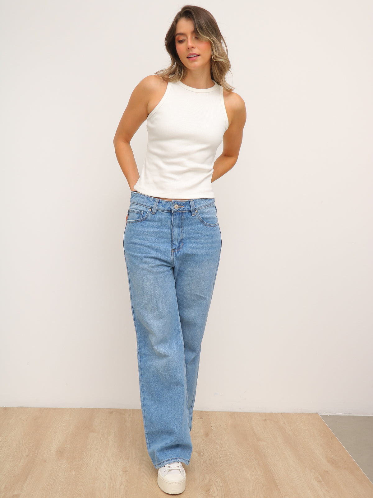 Jean Bota Ancha Azul Claro