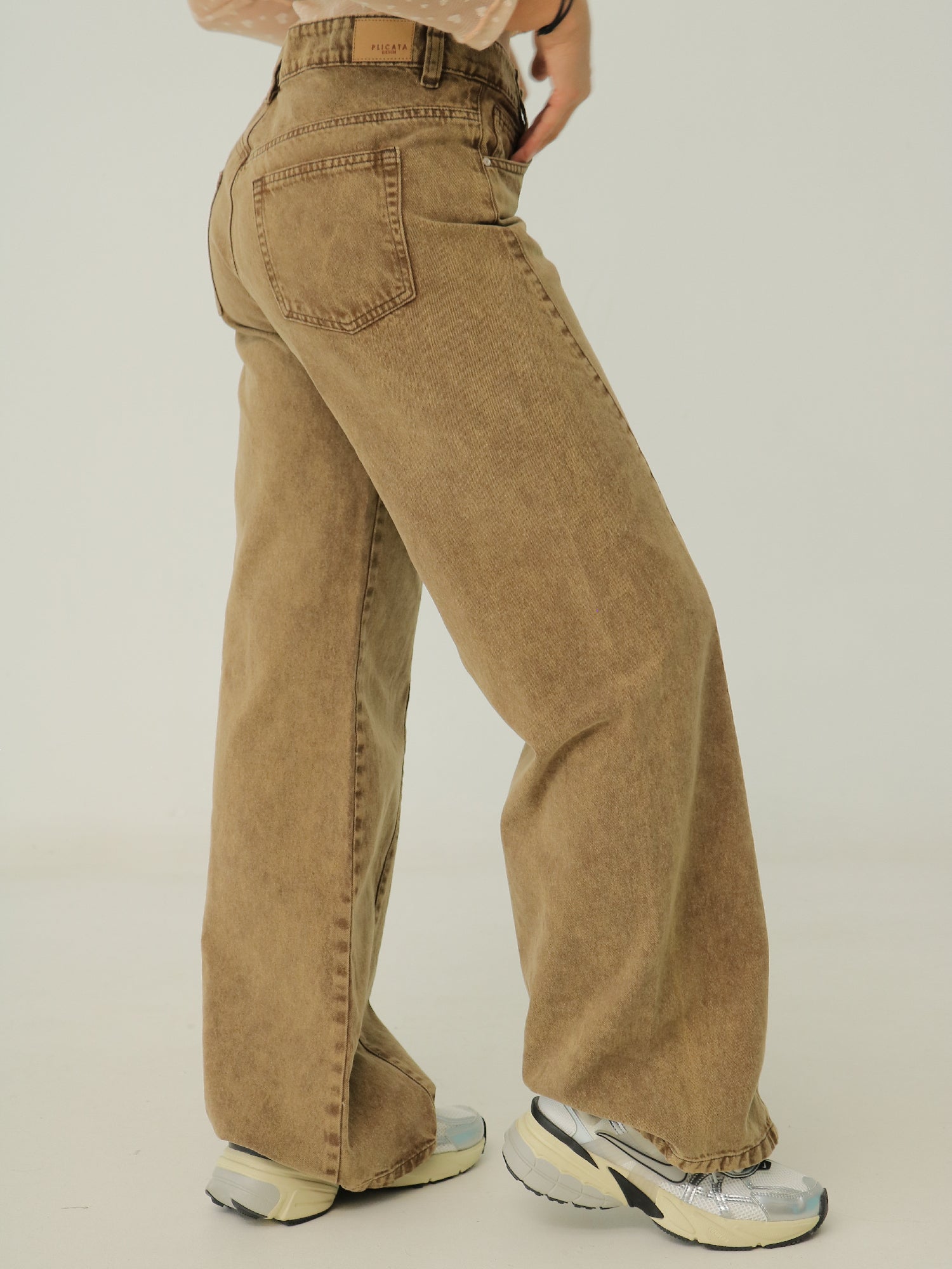 Jean Bota Ancha Costura Diagonal