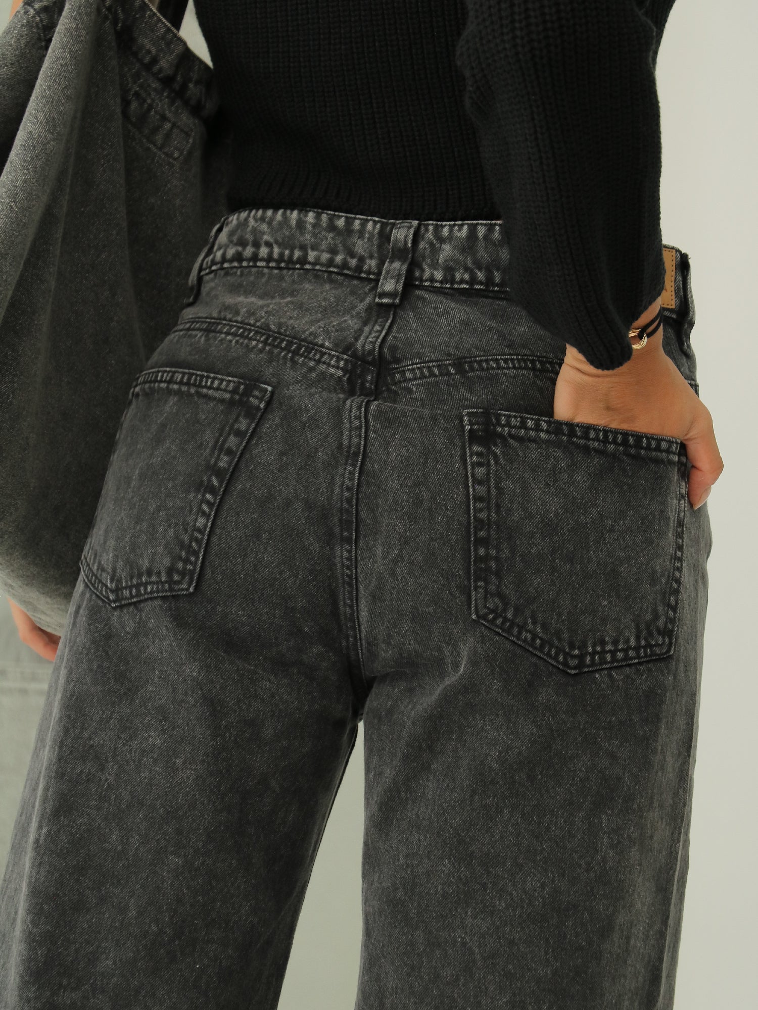 Jean Bota Ancha Costura Diagonal